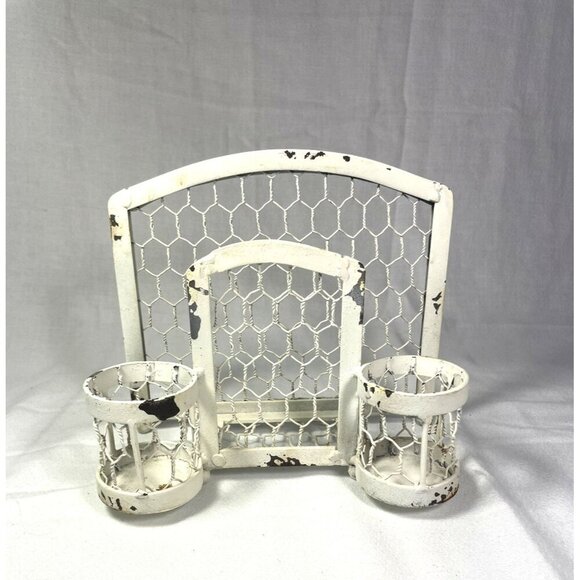 Vintage Cottagecore Chicken Wire Napkin Salt & Perrper Shaker Holder - Picture 1 of 9